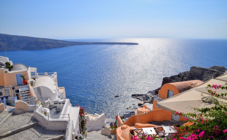 Why Santorini Should Be Your Next Vacation Spot: A Traveler’s Perspective