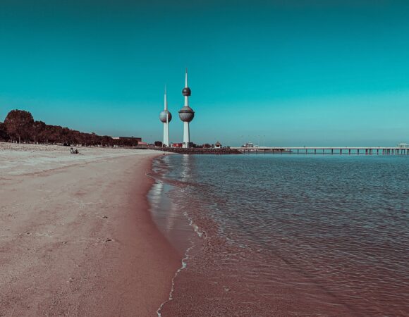 From Desert Safaris to Water Parks: A Comprehensive Guide to Fun in Kuwait