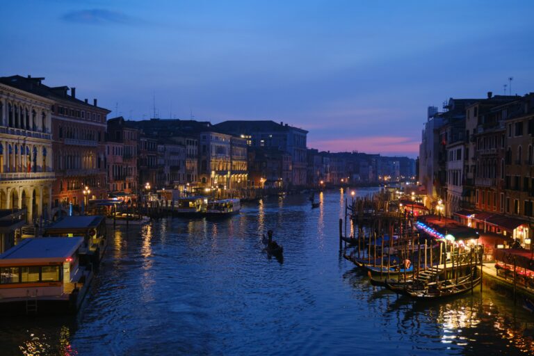 Exploring the Canals of Venice: How to Make the Most of Your Stay